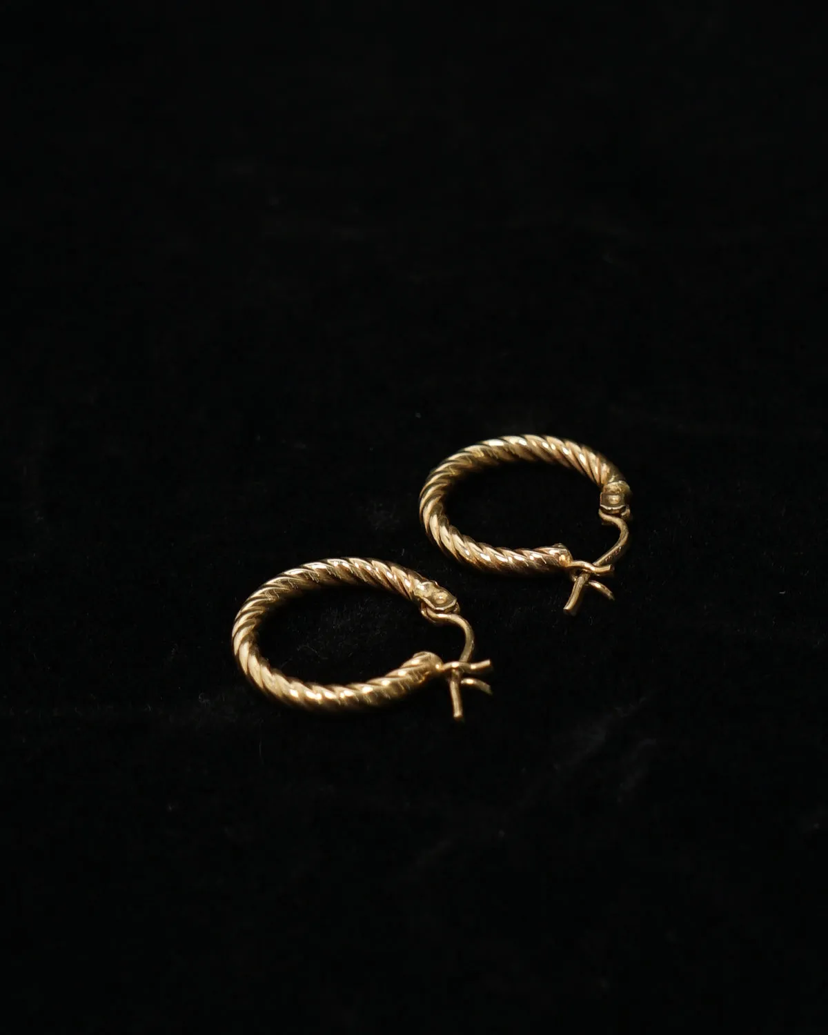 14k Gold Hoop Earrings 5/8"