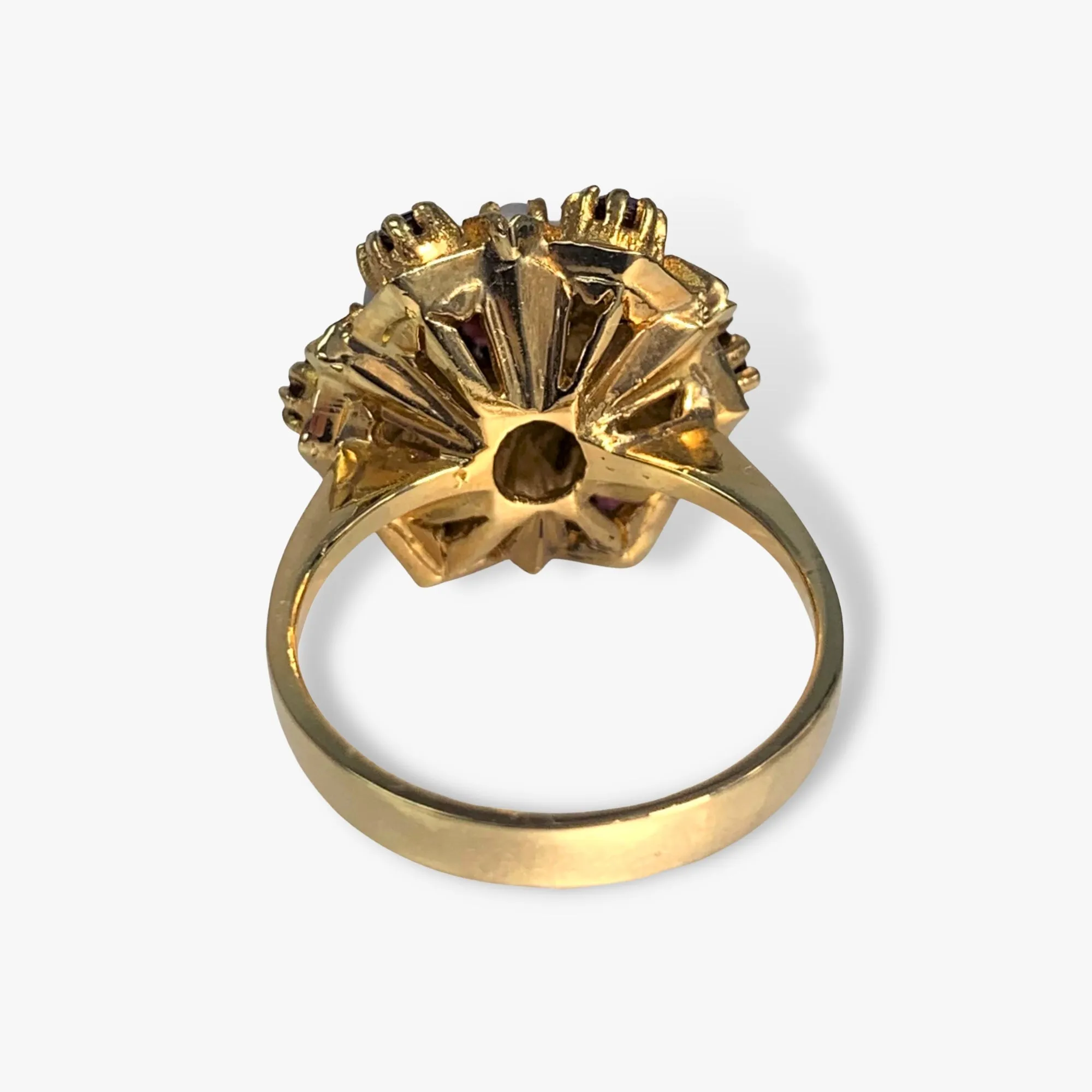 18k Yellow Gold Round Garnet and Pearl Vintage Flower Ring