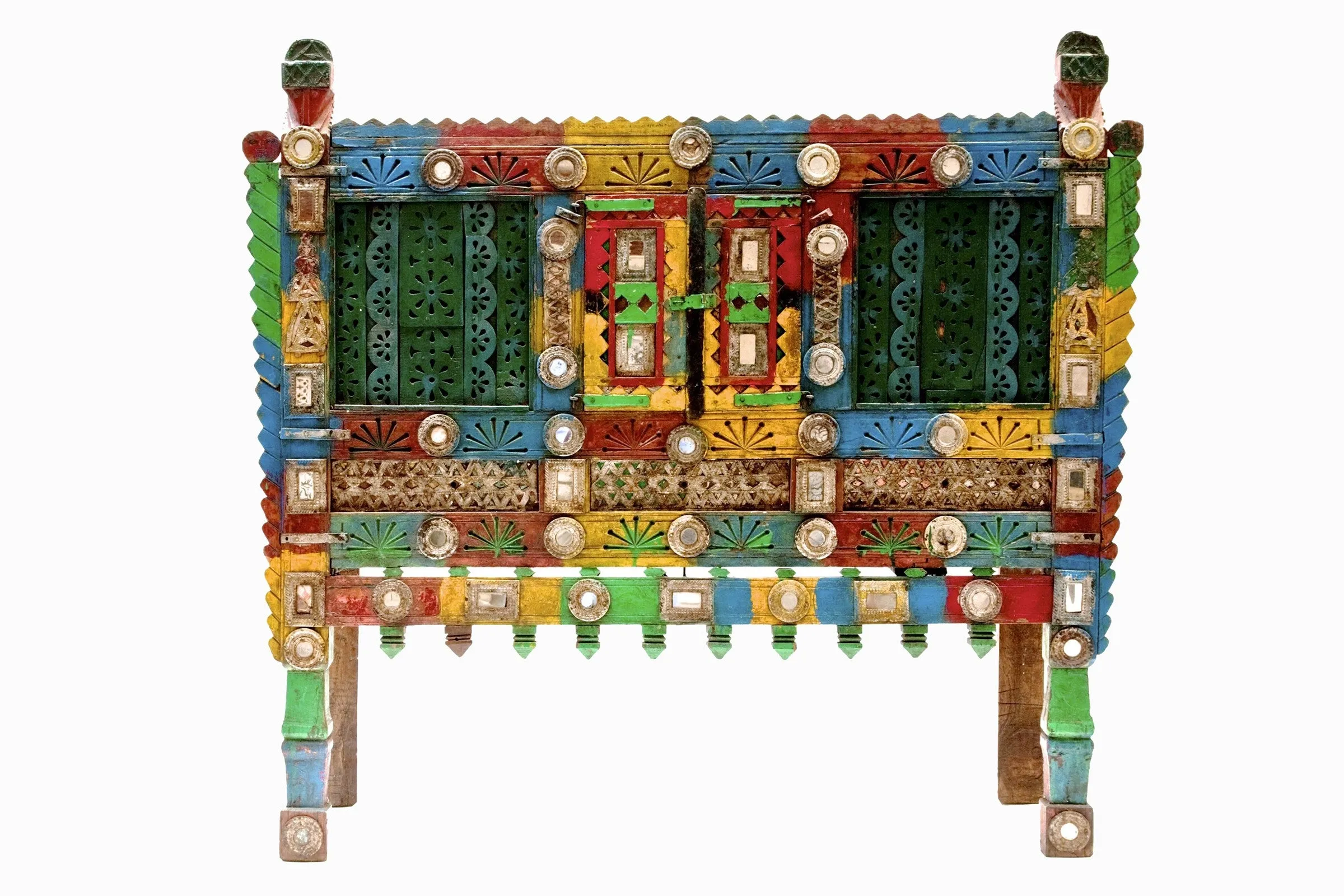 AN EARLY 20TH CENTURY DOWRY CHEST
