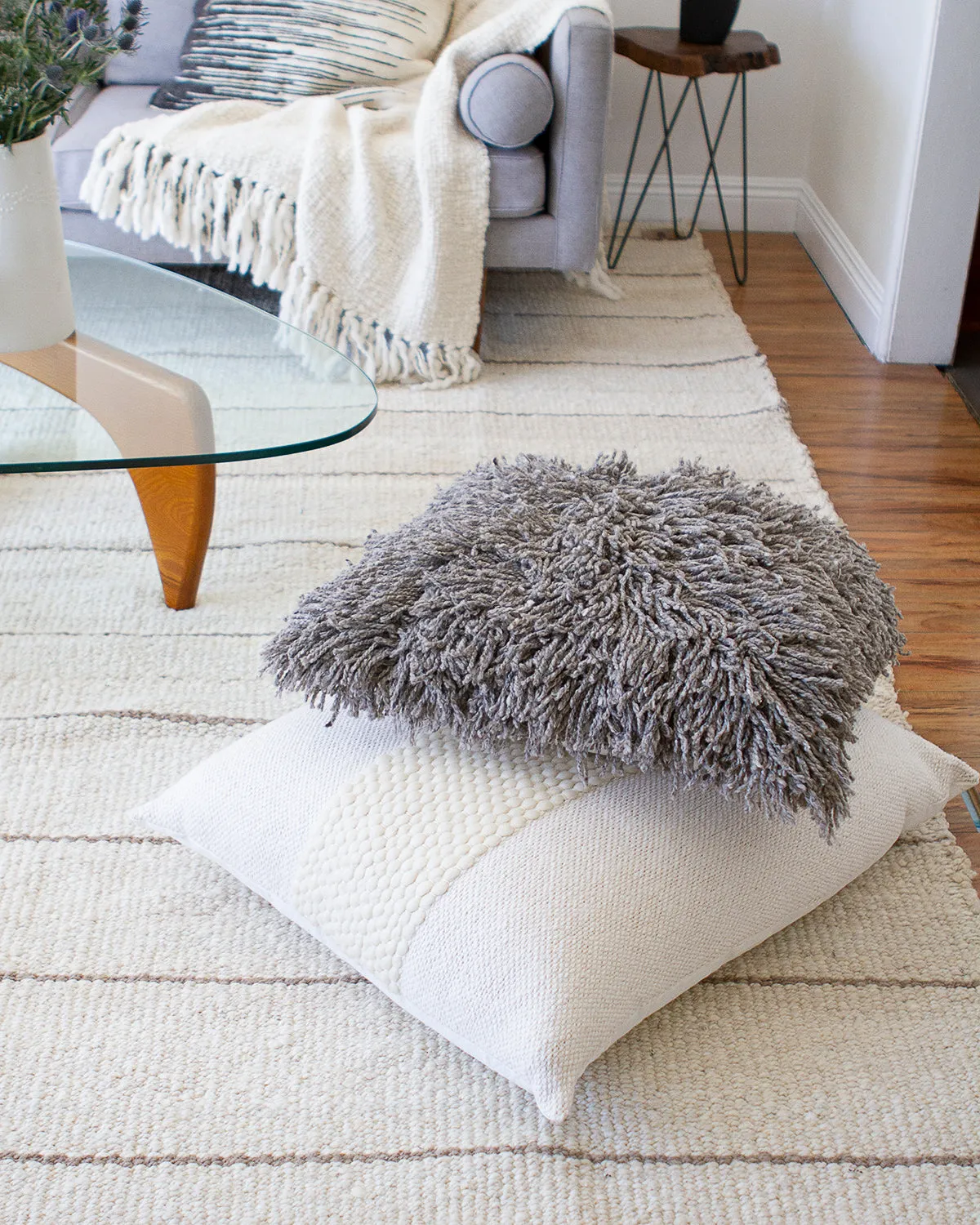 Awanay Sur Pillows
