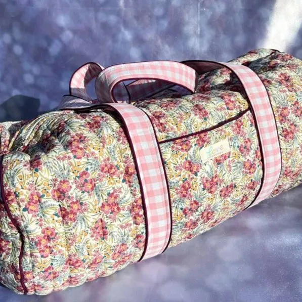 Duffle & Traveling Bags