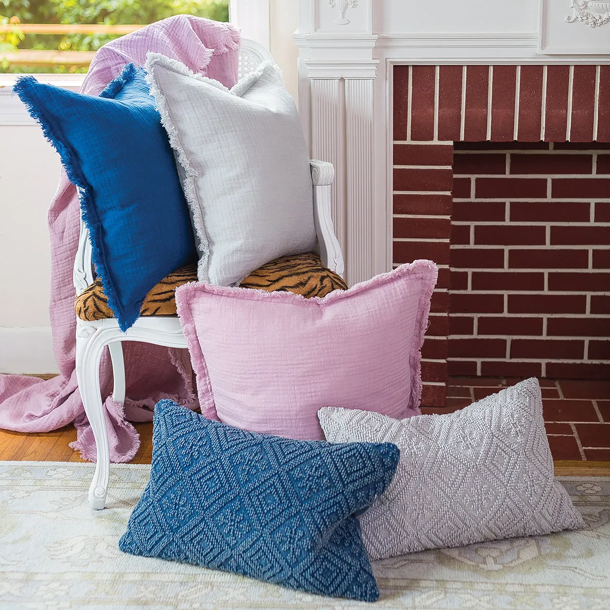 Ines Pillow