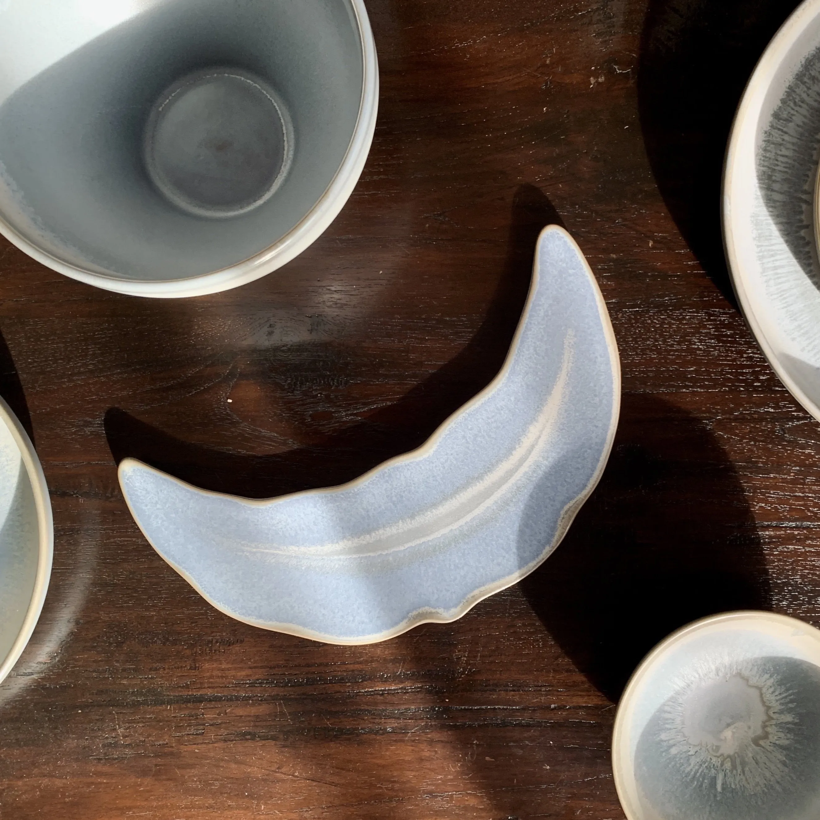Moon Crescent Display Dish