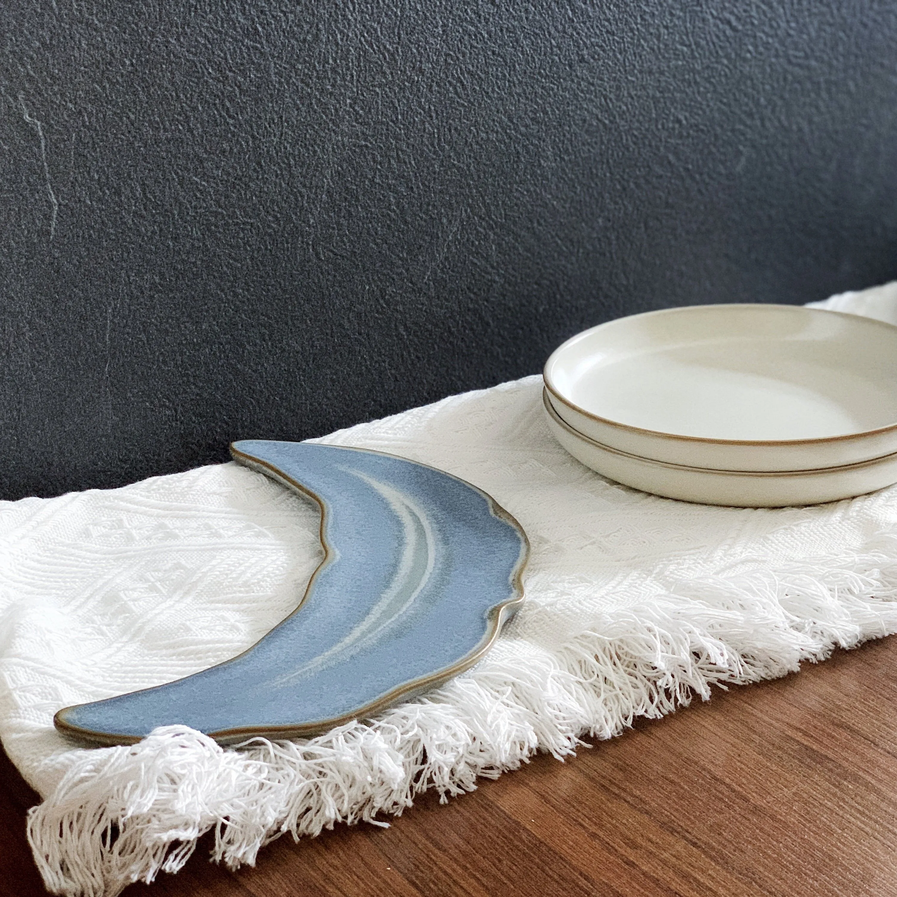 Moon Crescent Display Dish