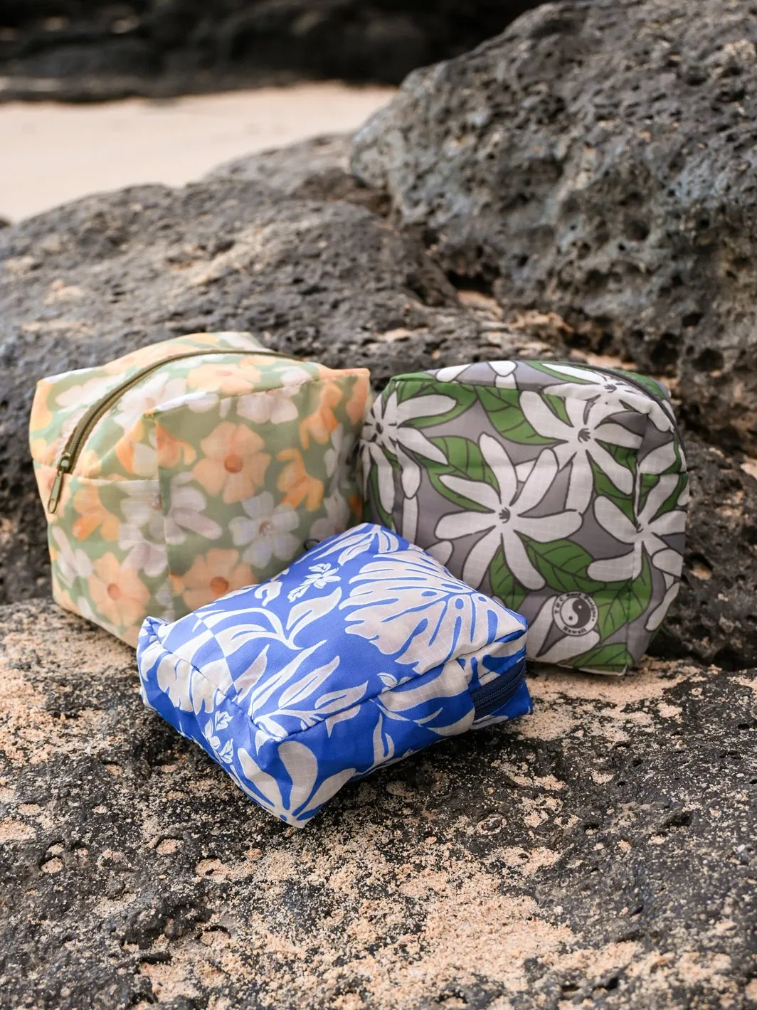 T&C Surf Puakenikeni Paint Large Travel Pouch