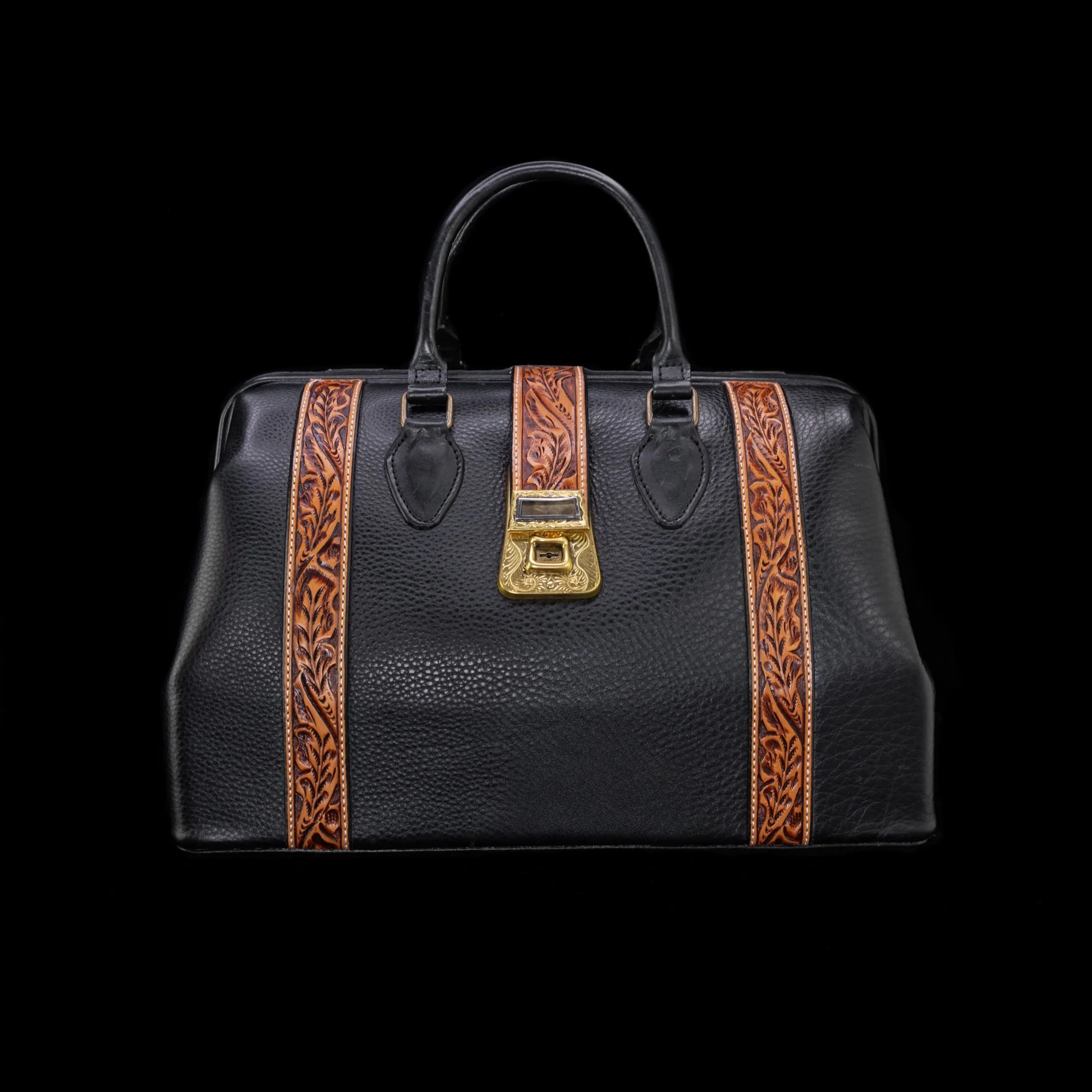 The Black Oak #2305