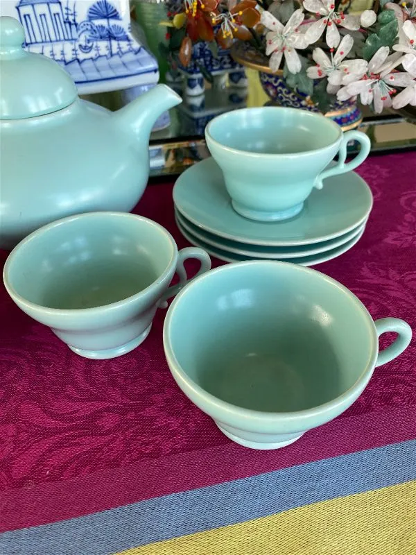 Vintage 1940's Franciscan ware tea set