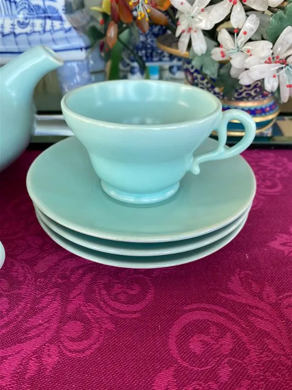 Vintage 1940's Franciscan ware tea set
