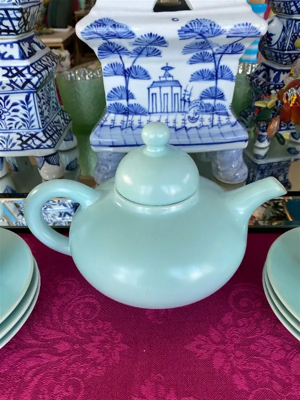 Vintage 1940's Franciscan ware tea set