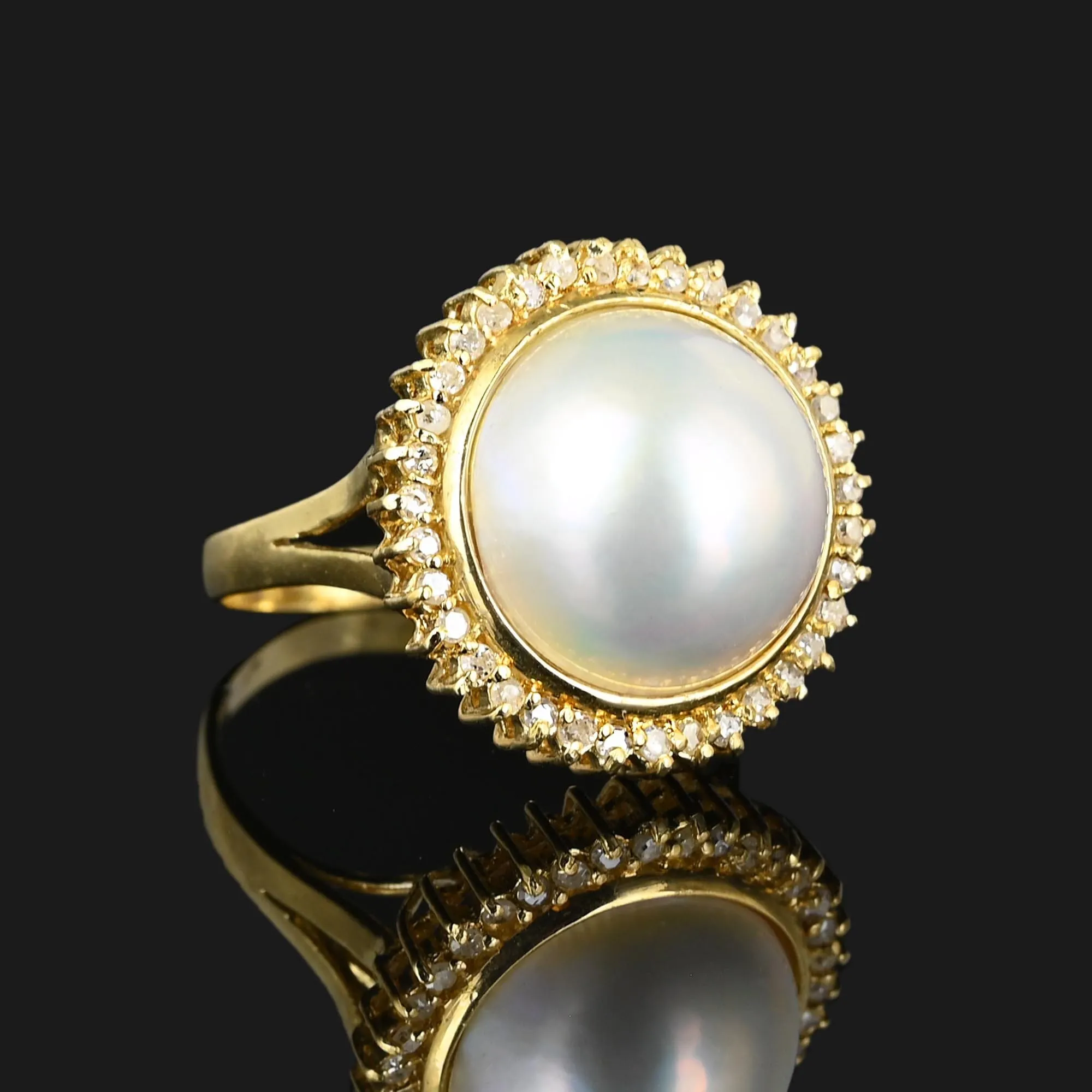 Vintage Diamond Halo Mabe Pearl Ring in 14K Gold