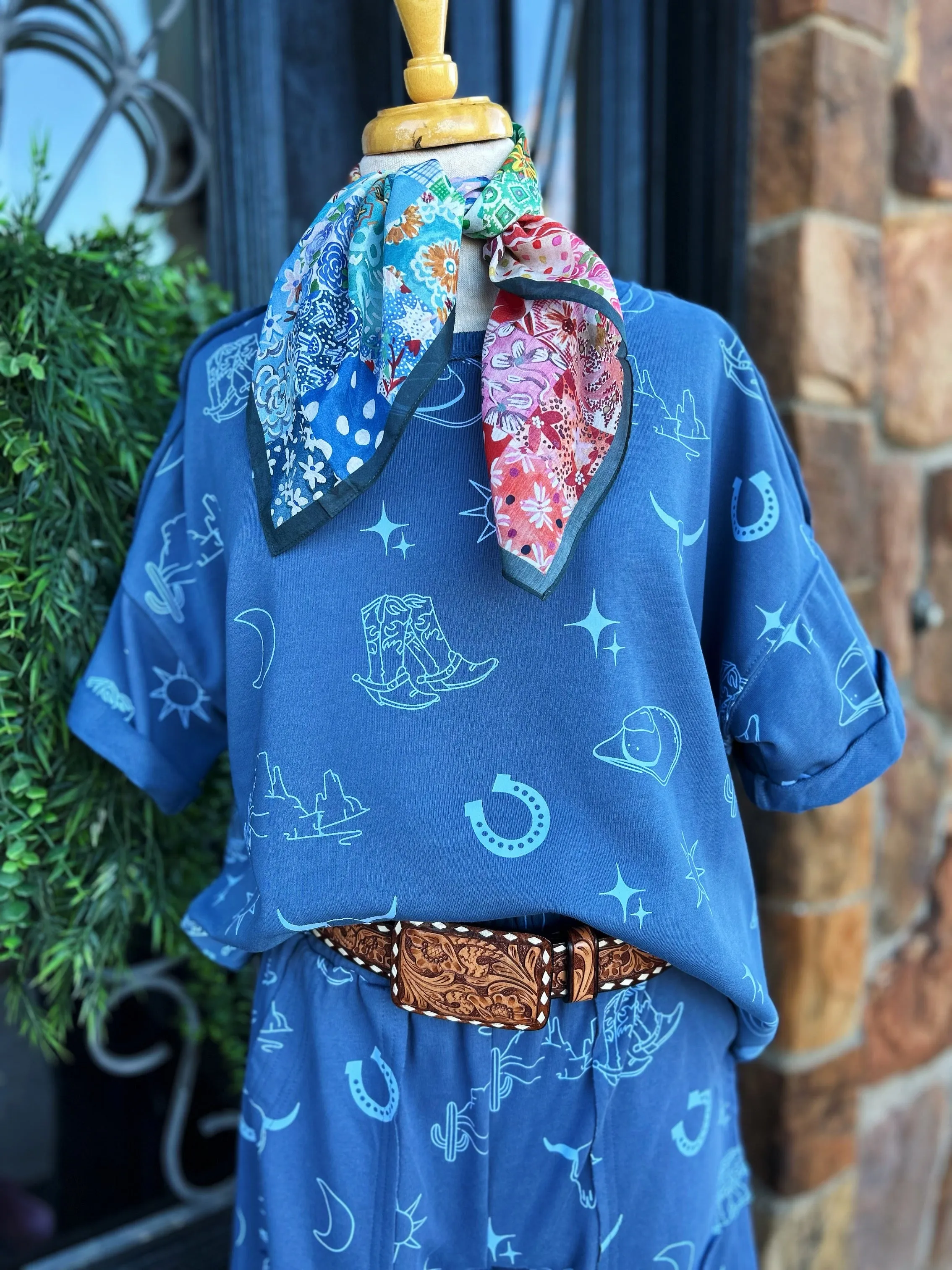 Vintage Feed Sack XOXO Scarf