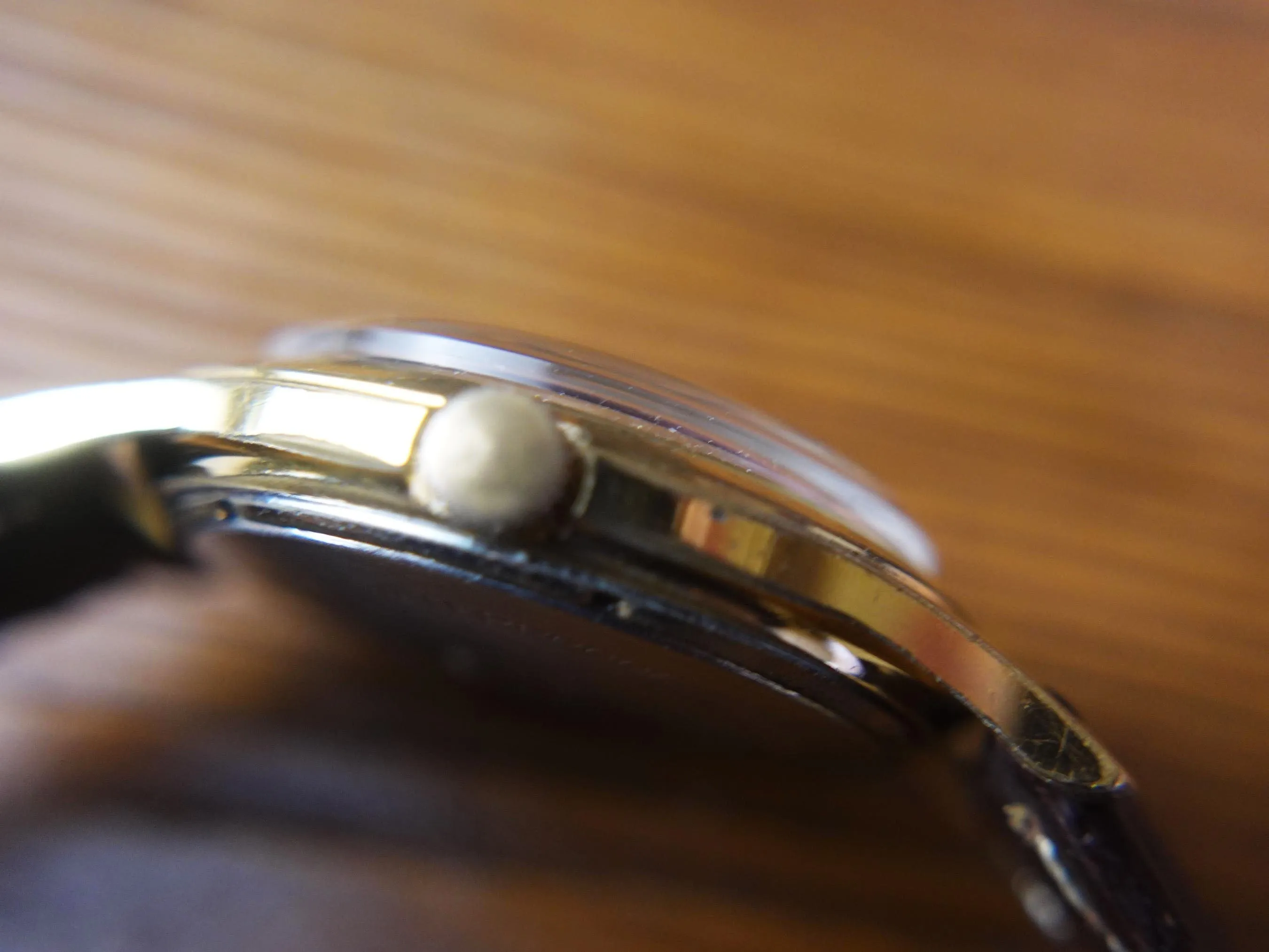 Vintage Golda  21 Jewel Mens Watch - Working