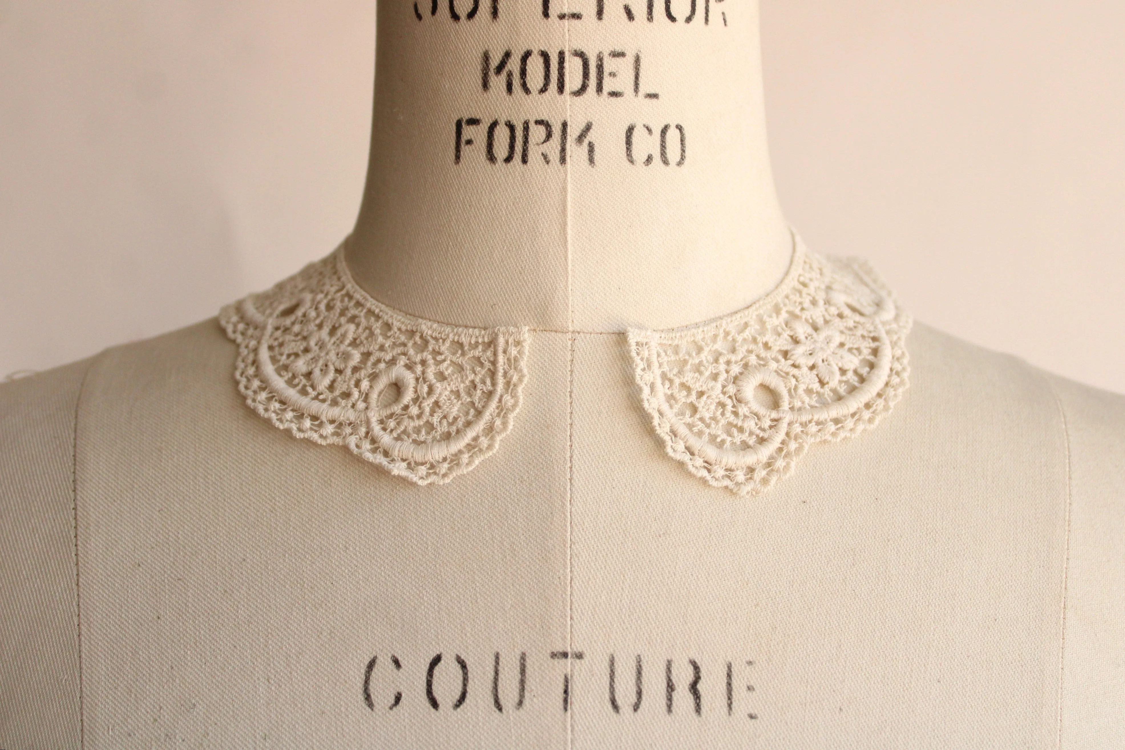 Vintage Ivory Crochet Appliques With Crocheted Flowers