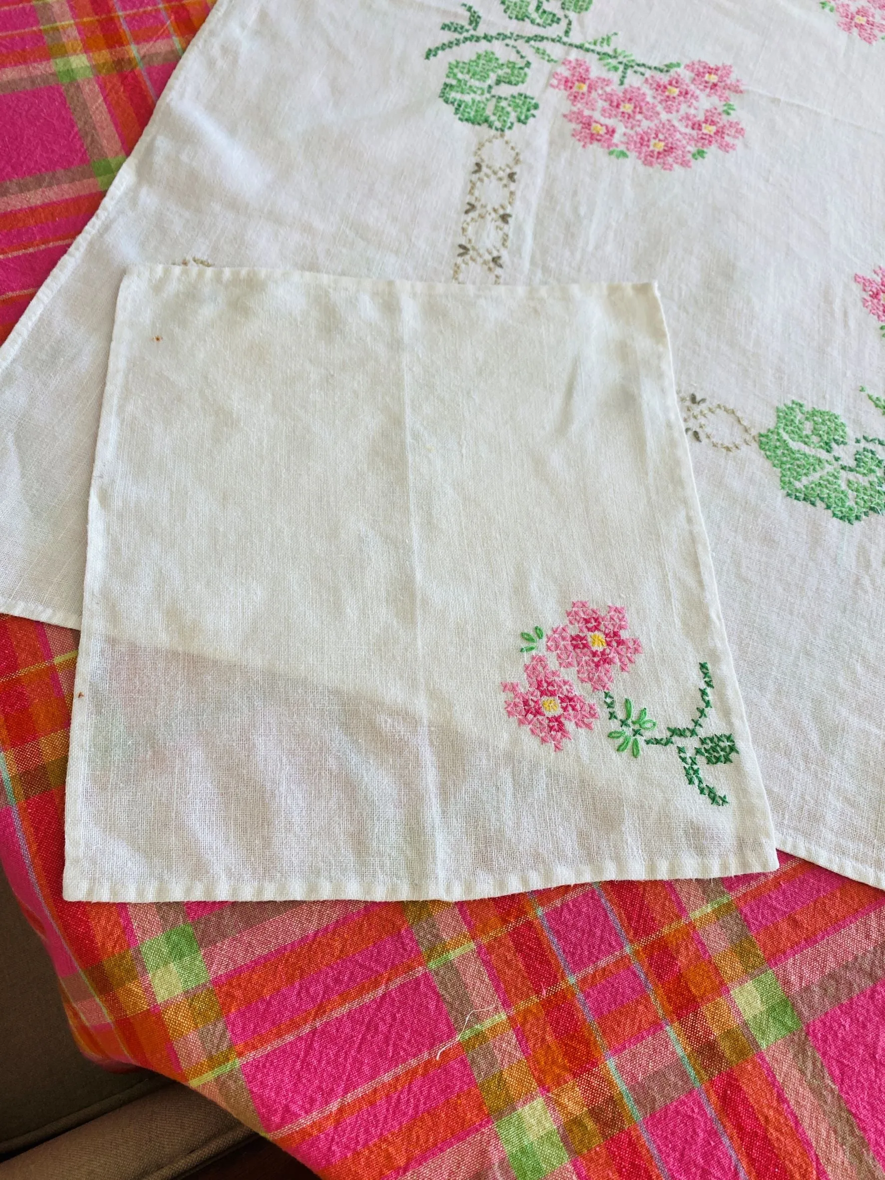 Vintage Linens -  Cross Stitch Tablecloth and four of Napkins