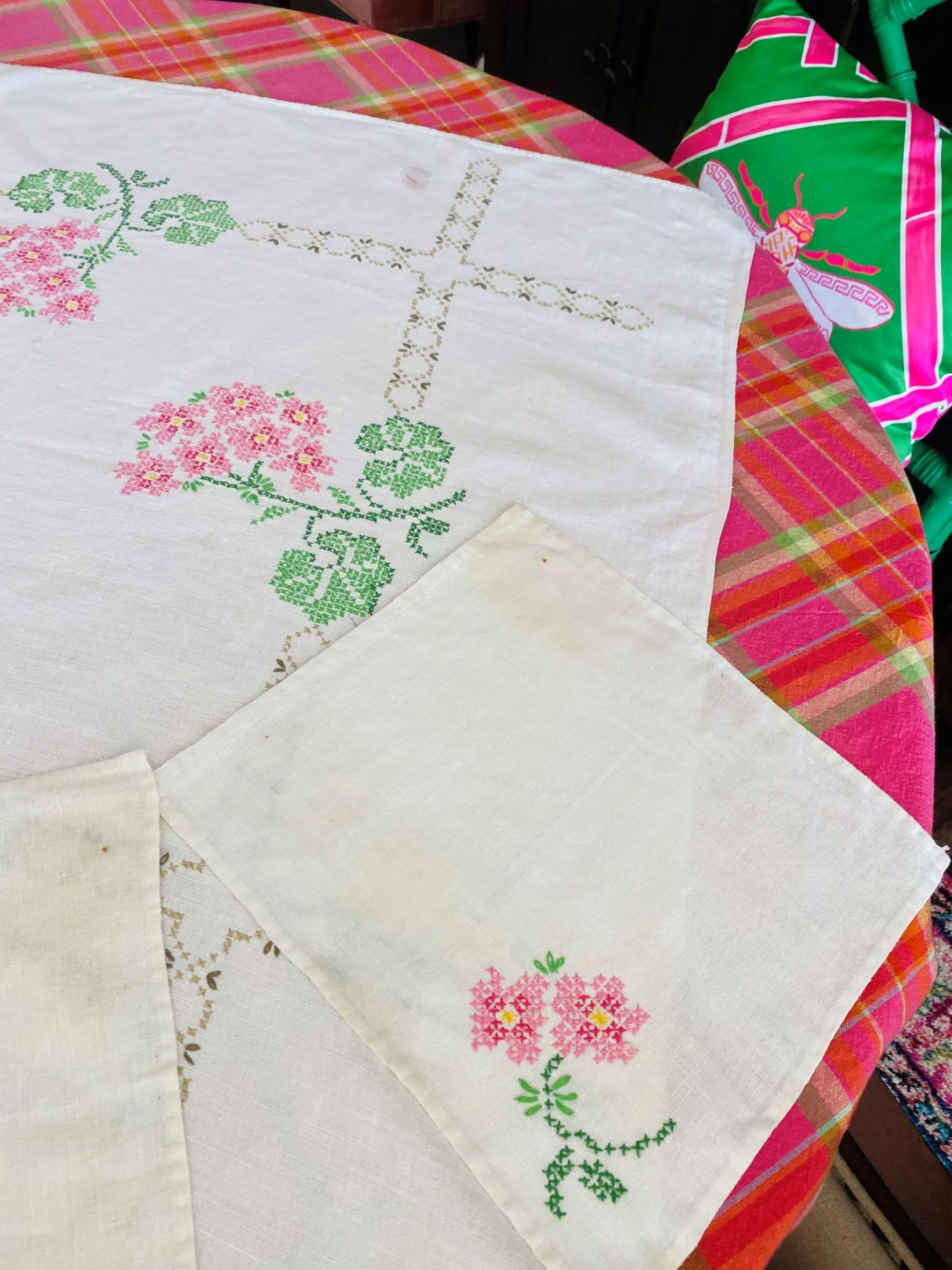 Vintage Linens -  Cross Stitch Tablecloth and four of Napkins