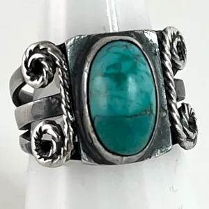 Vintage Pueblo Ring<br>Size: 7.5